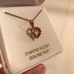 Beautiful fine jewelry necklace